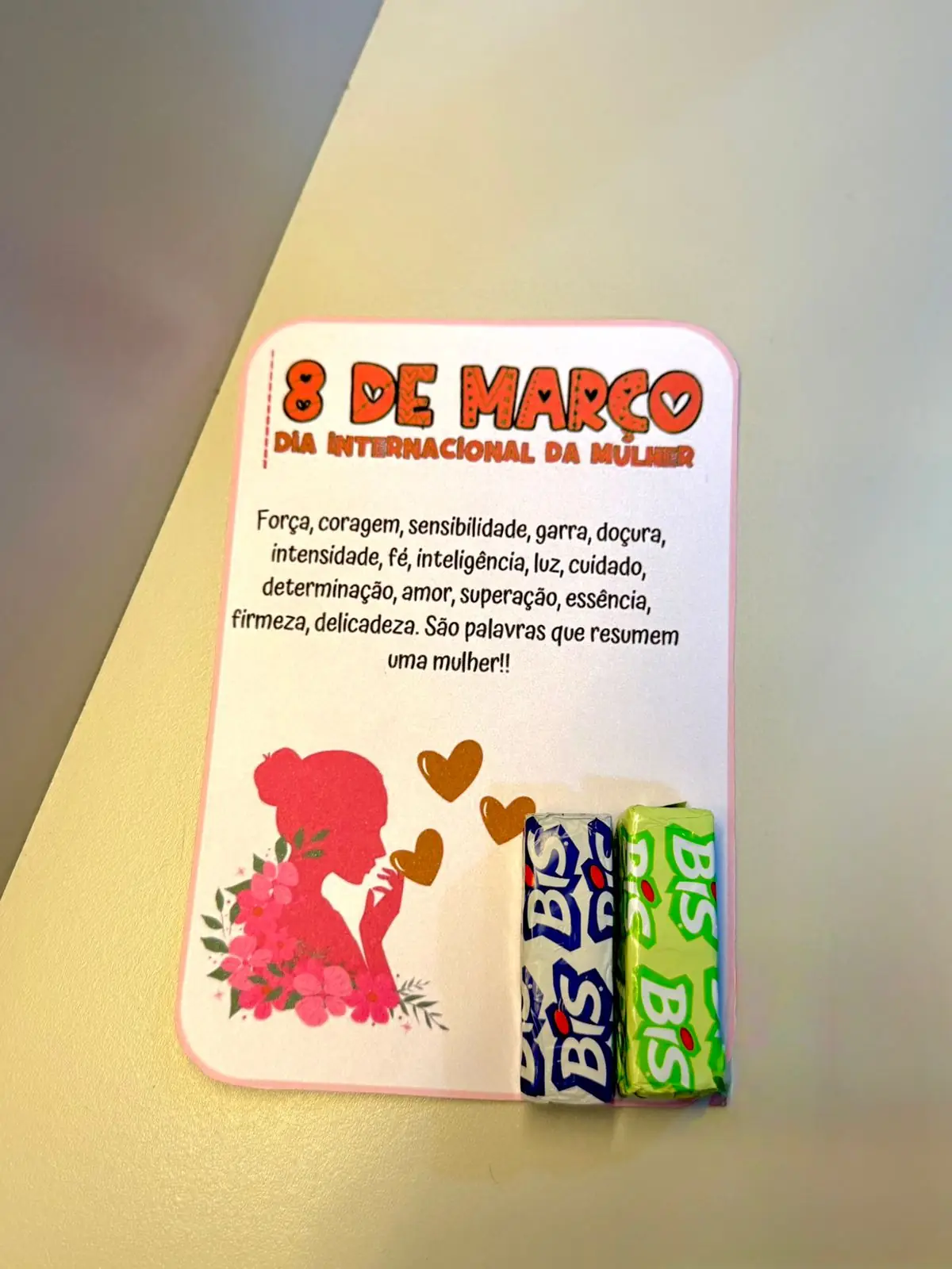 Finalização elegante de coleção personalizada