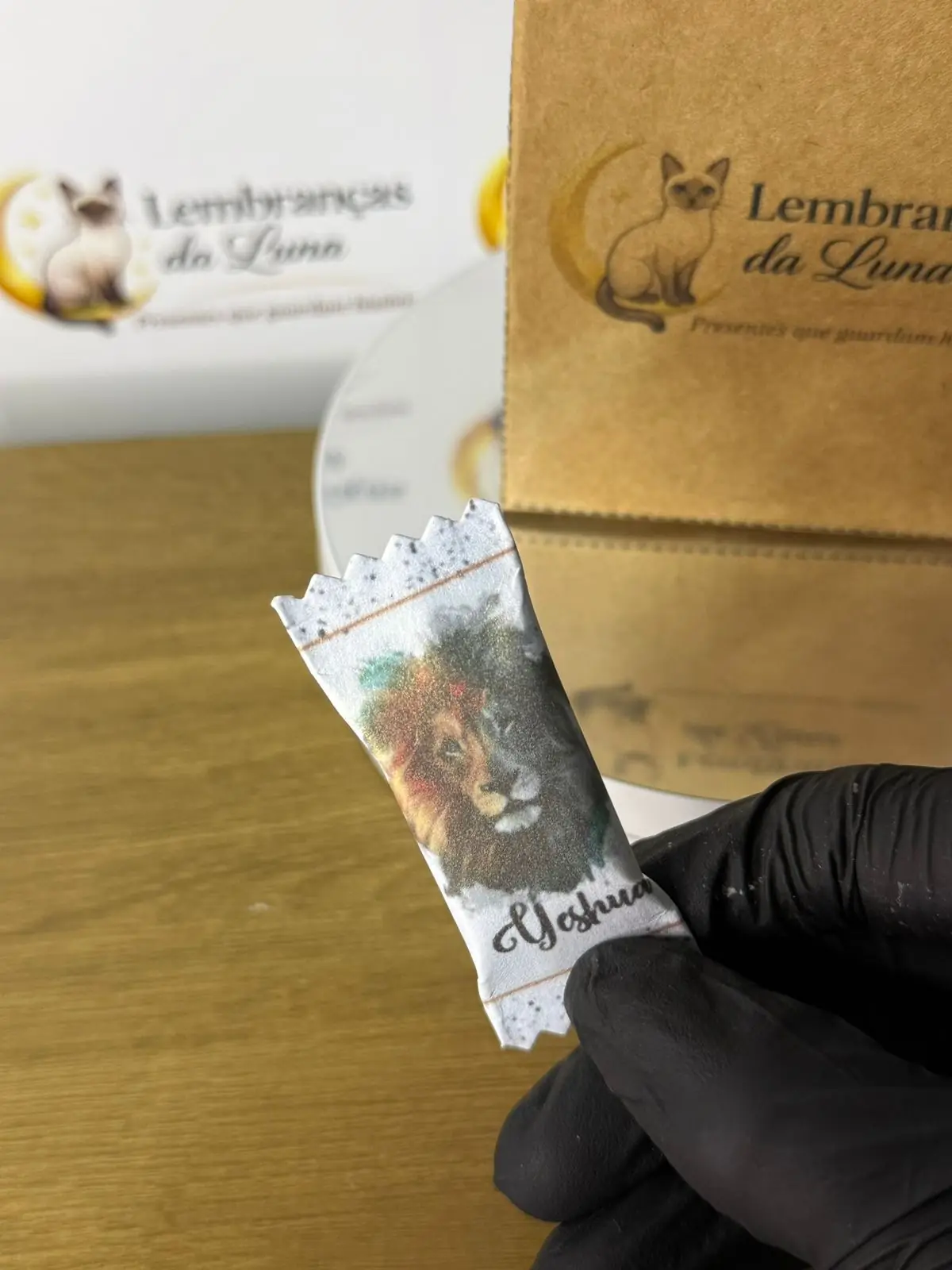 Detalhes de lembranças artesanais para aniversário